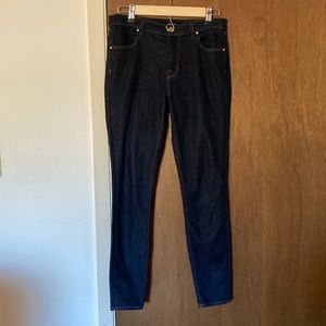 J Brand Like New Dark wash blue jeans size 28